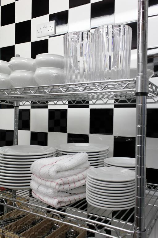 Lumely Fee Bunkhouse Aparthotel Κένταλ Εξωτερικό φωτογραφία